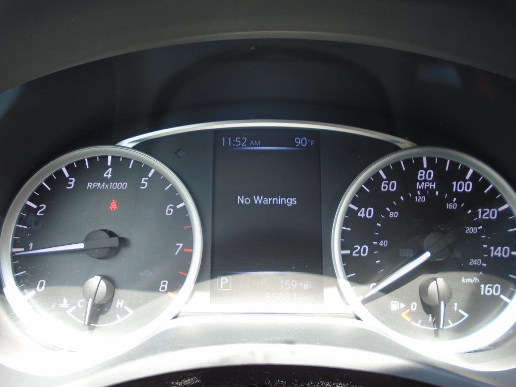 2017 Nissan Sentra Image 16