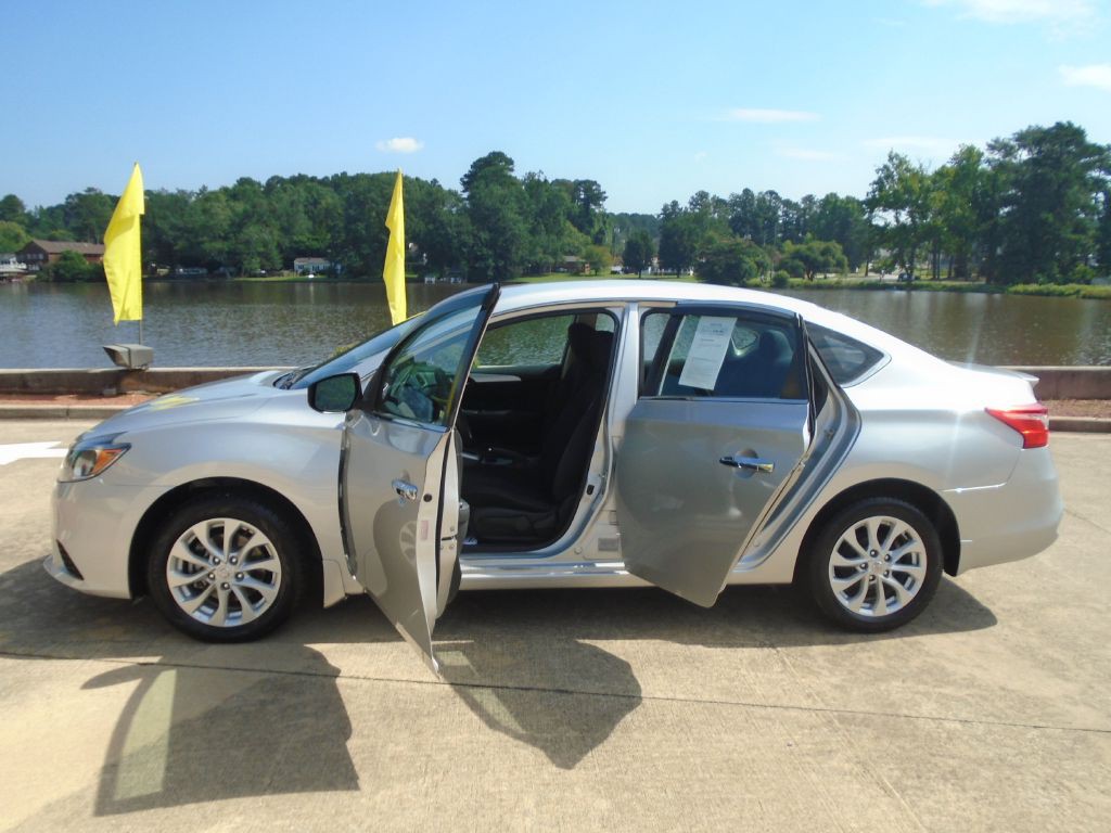 2017 Nissan Sentra Image 6