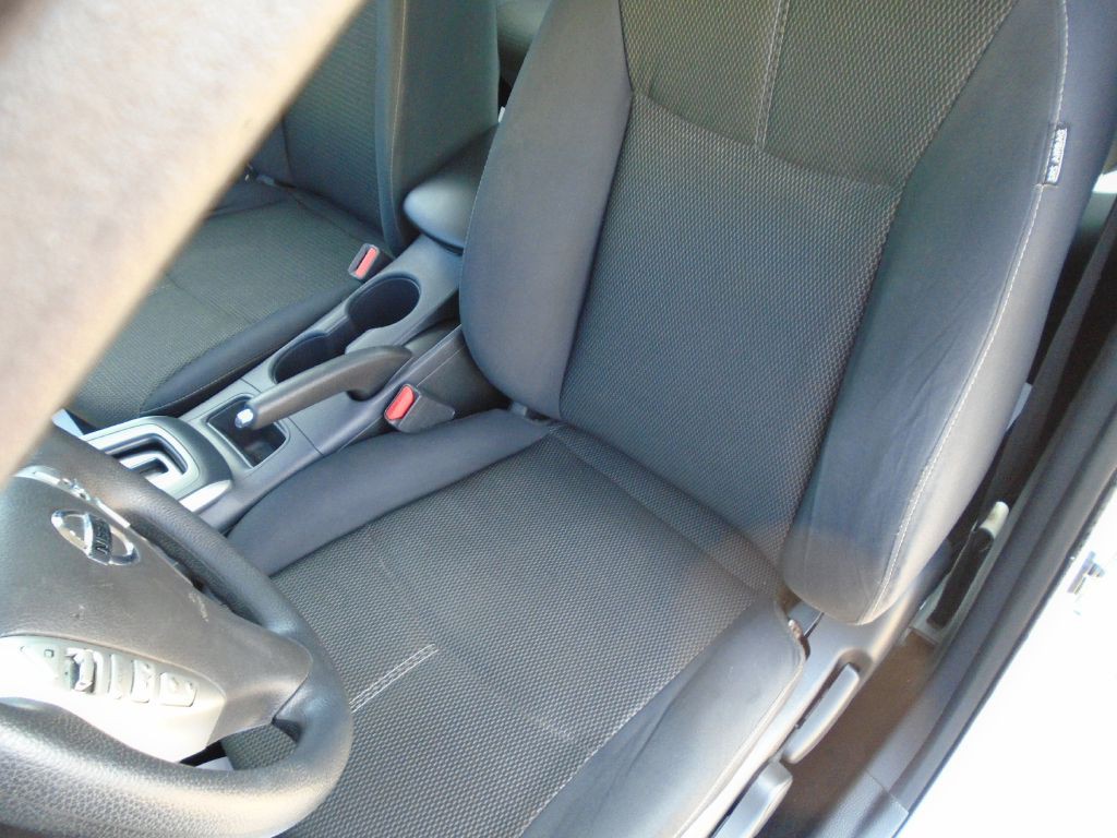 2017 Nissan Sentra Image 11