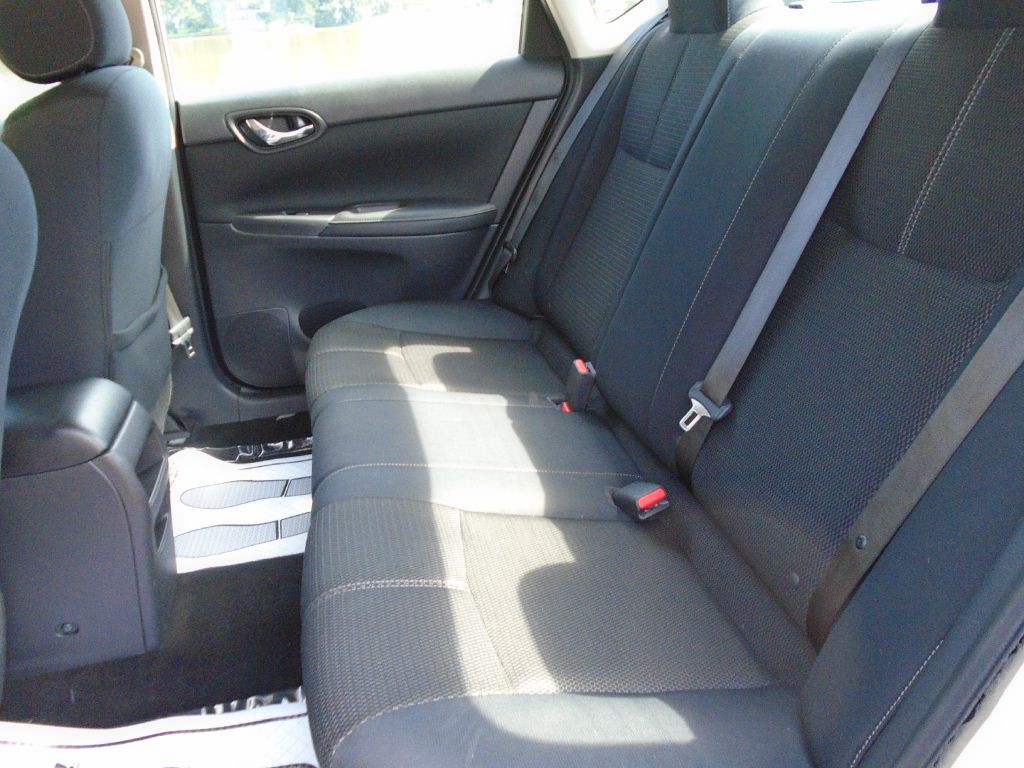 2017 Nissan Sentra Image 14