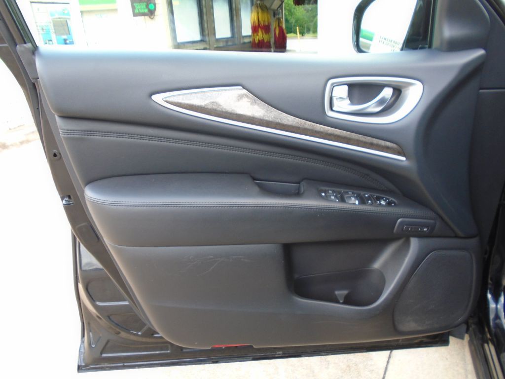 2013 INFINITI JX35 Image 7