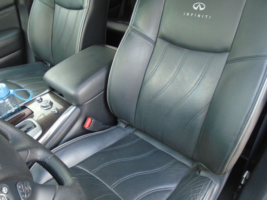 2013 INFINITI JX35 Image 11