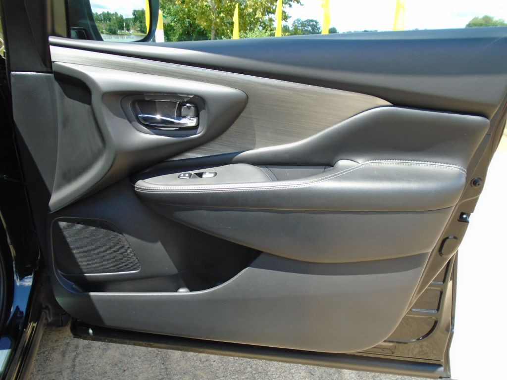 2017 Nissan Murano Image 8