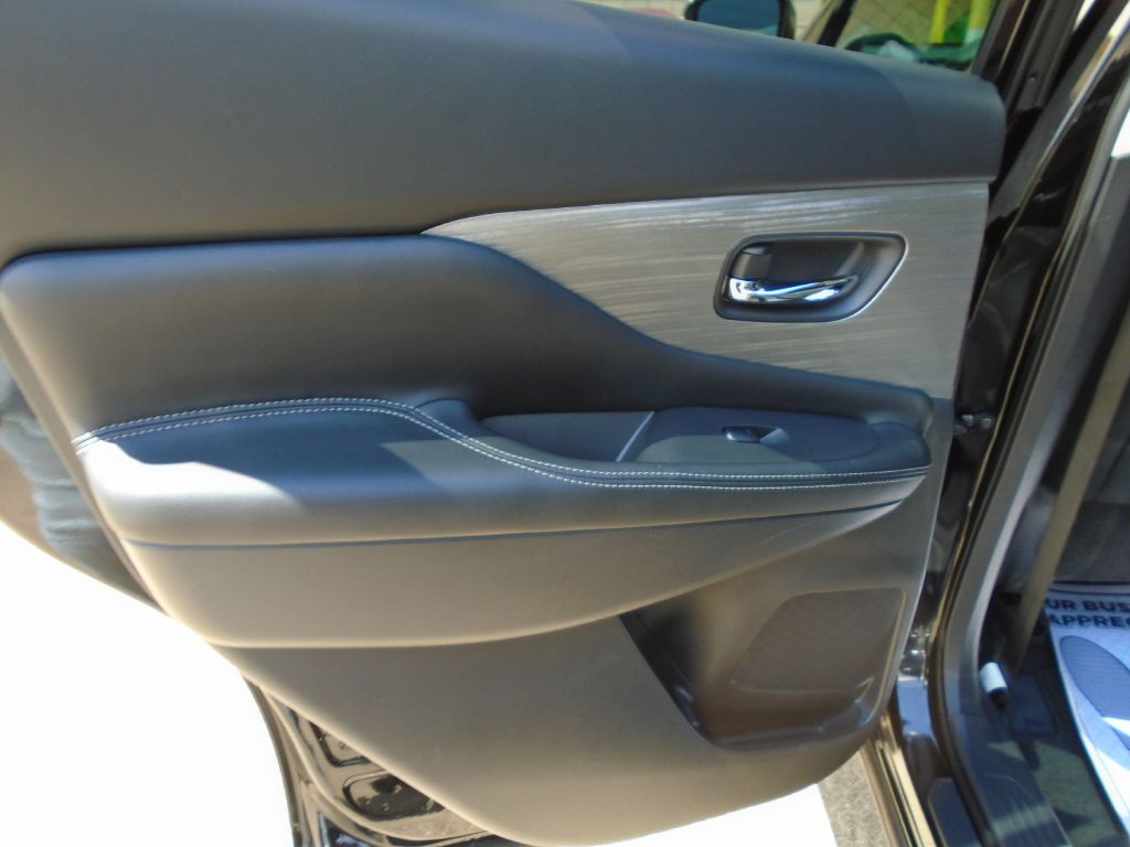 2017 Nissan Murano Image 10