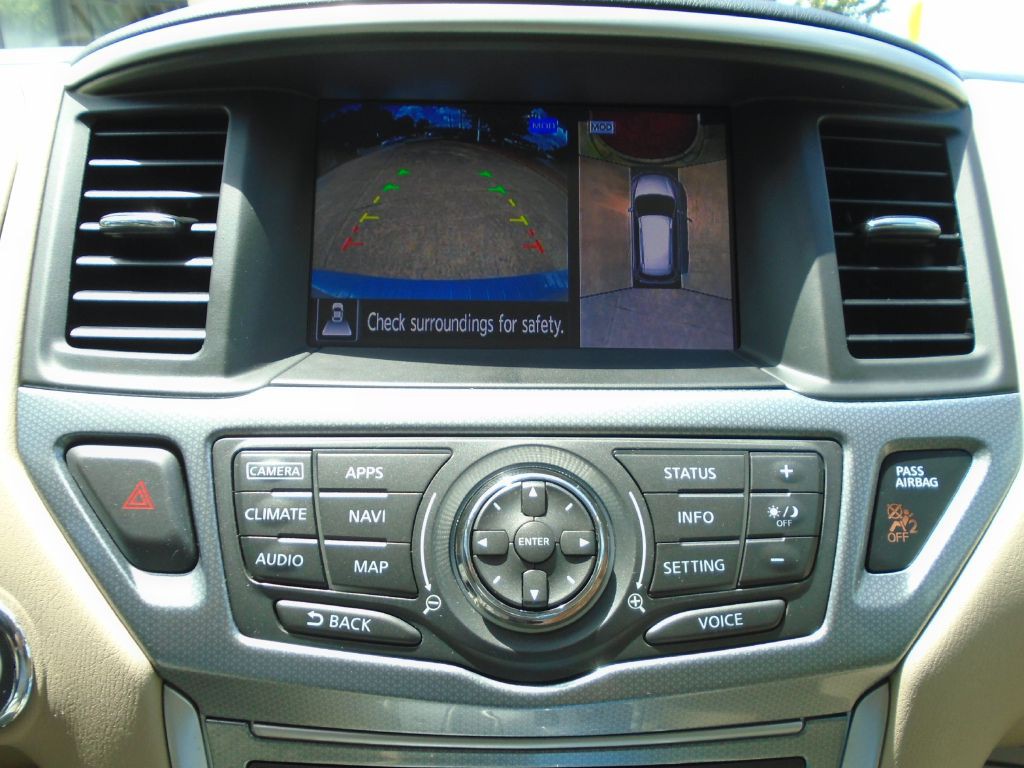 2017 Nissan Pathfinder Image 21