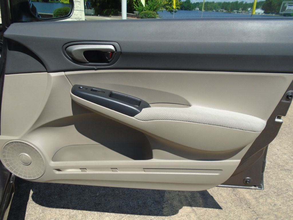 2010 Honda Civic Image 8