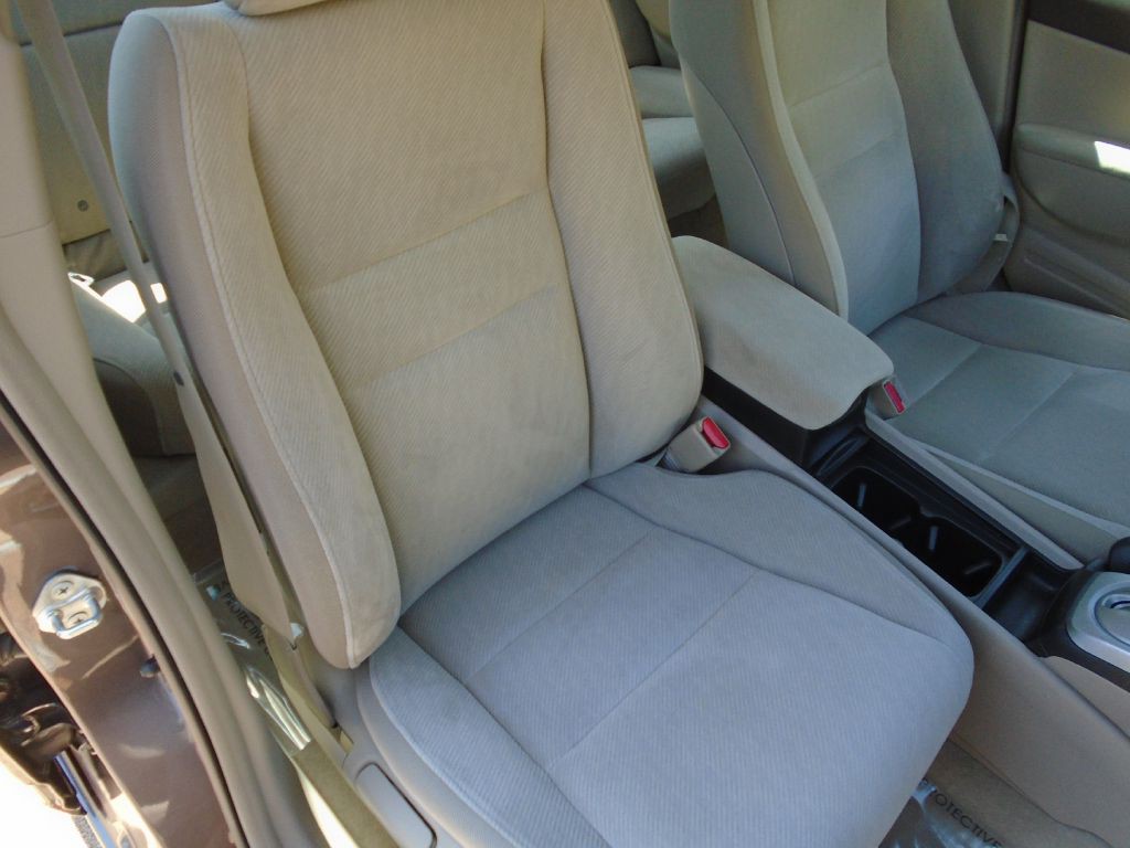 2010 Honda Civic Image 12