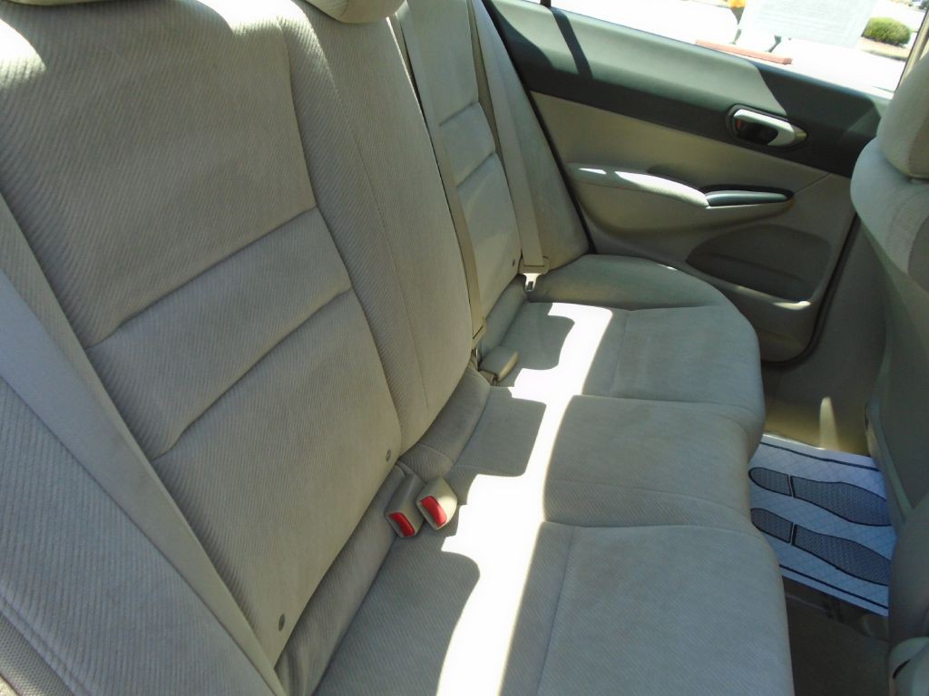 2010 Honda Civic Image 13