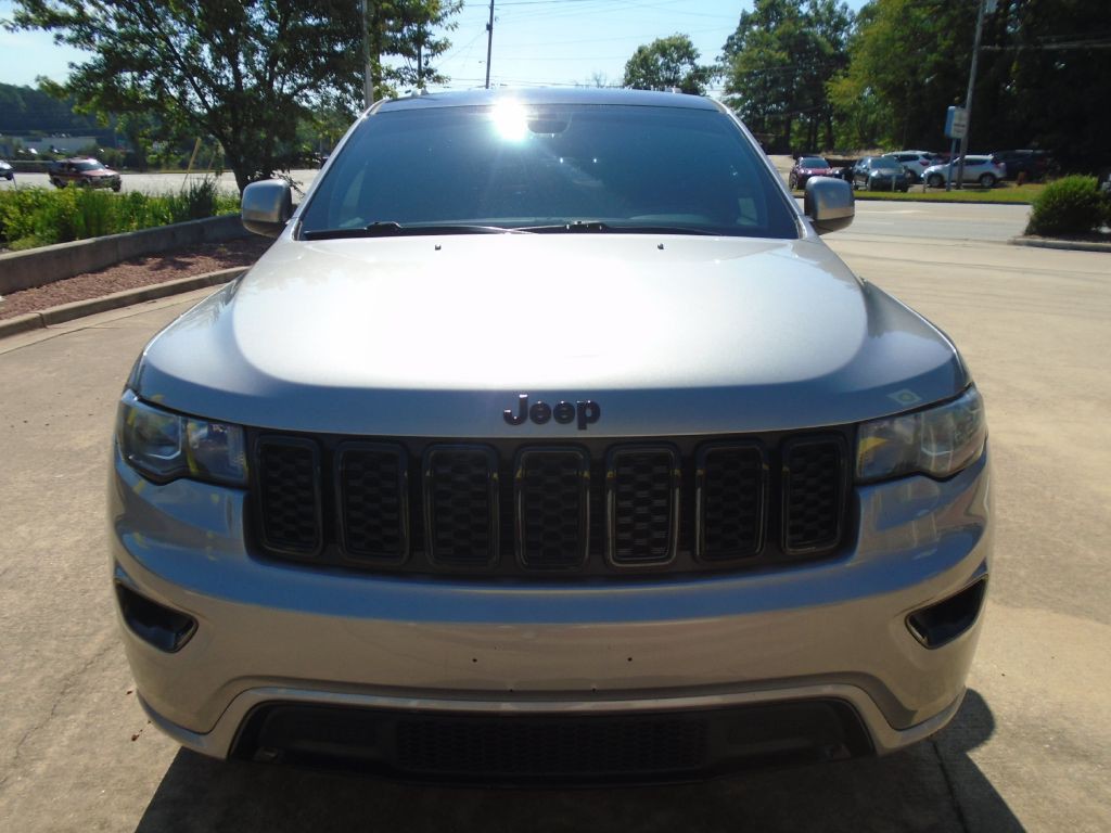2018 Jeep Grand Cherokee Image 1