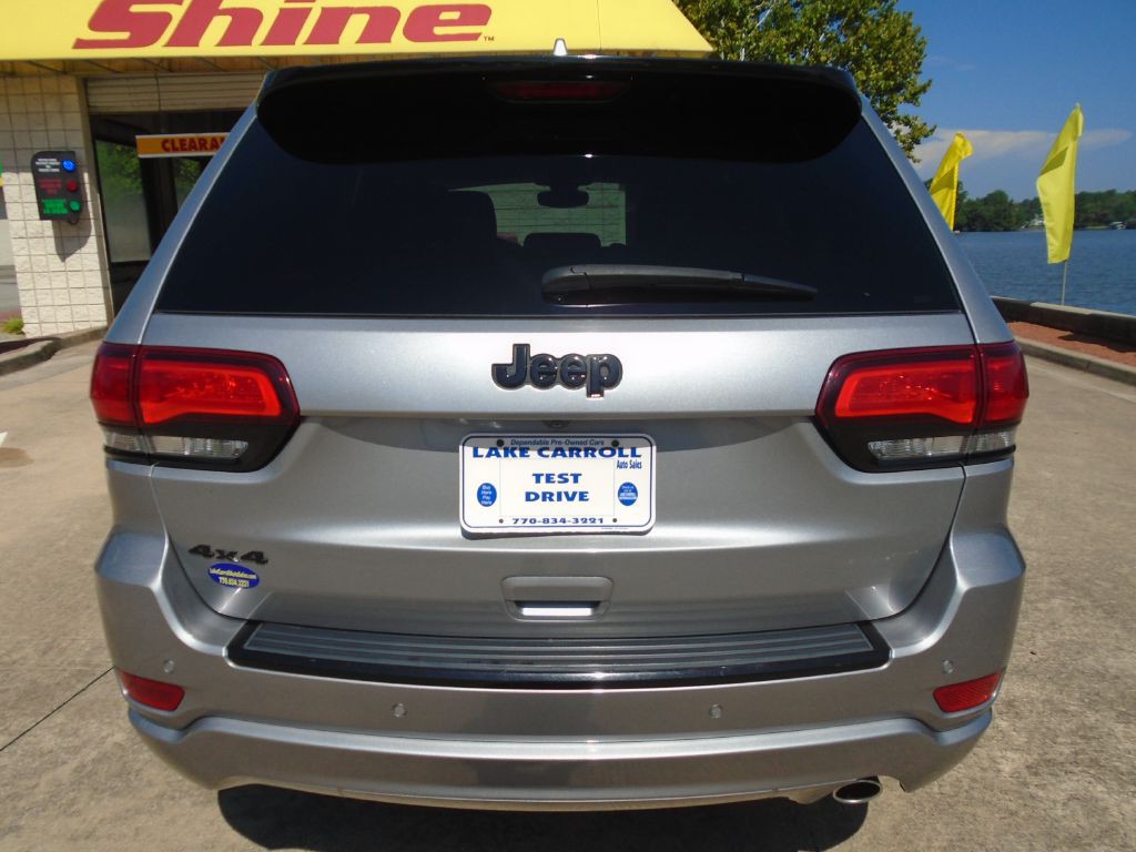 2018 Jeep Grand Cherokee Image 2