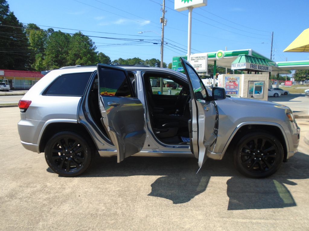 2018 Jeep Grand Cherokee Image 5