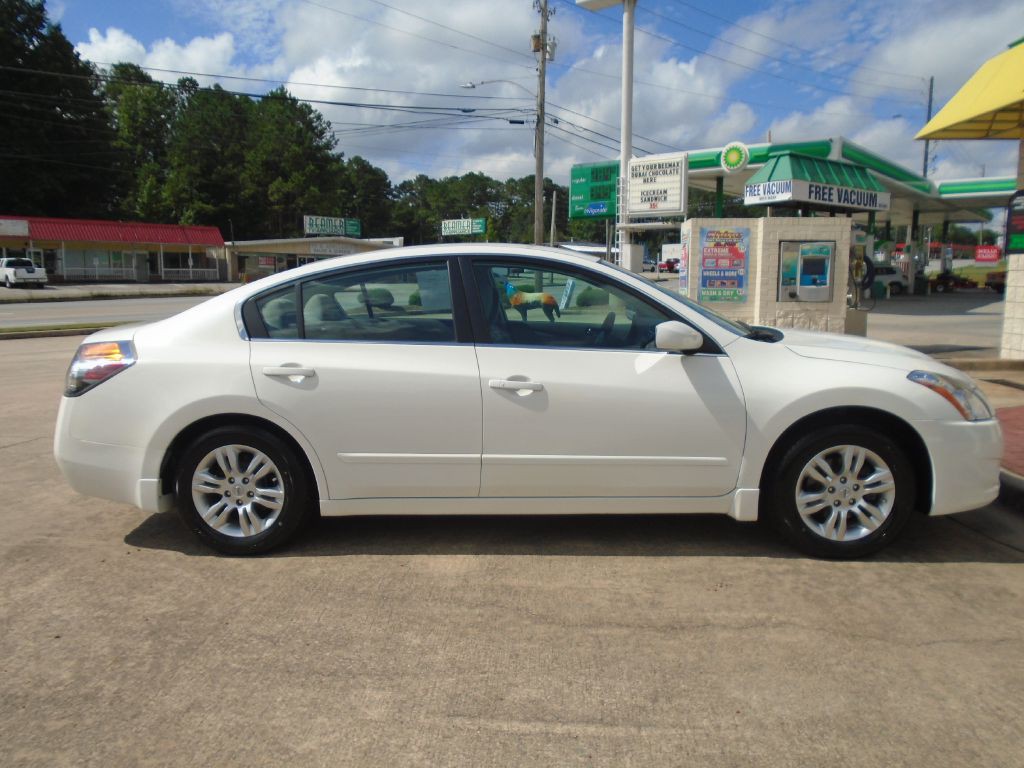 2012 Nissan Altima Image 4