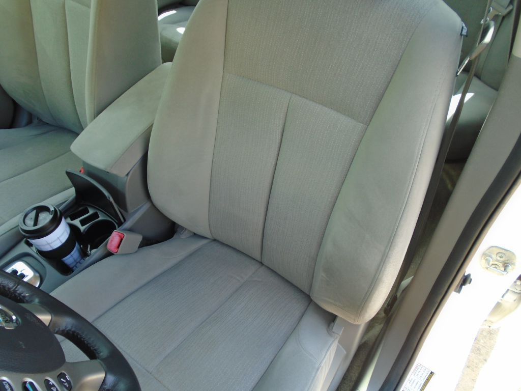 2012 Nissan Altima Image 11