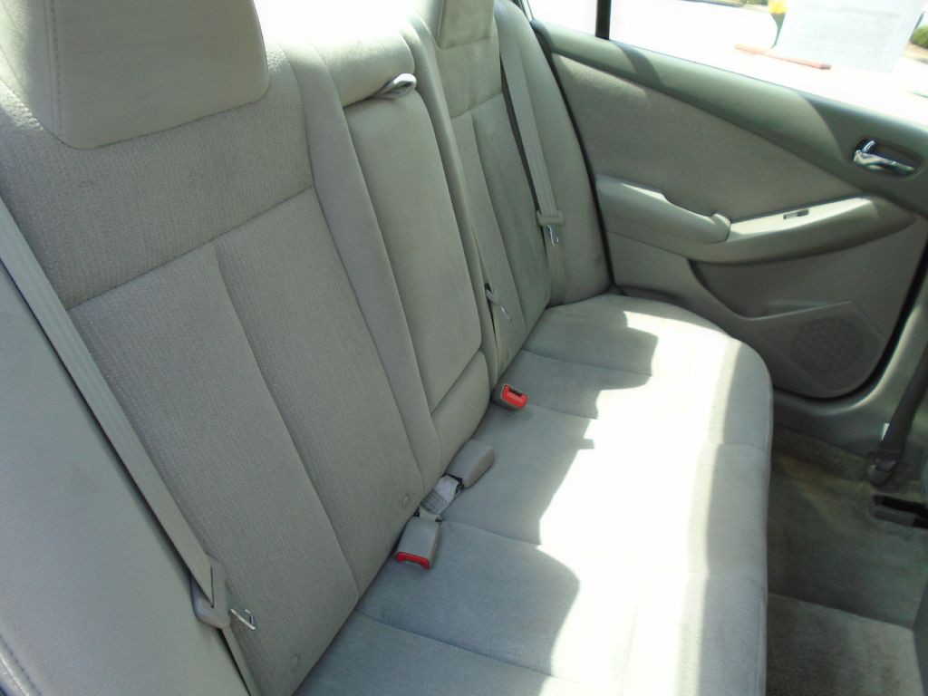 2012 Nissan Altima Image 13