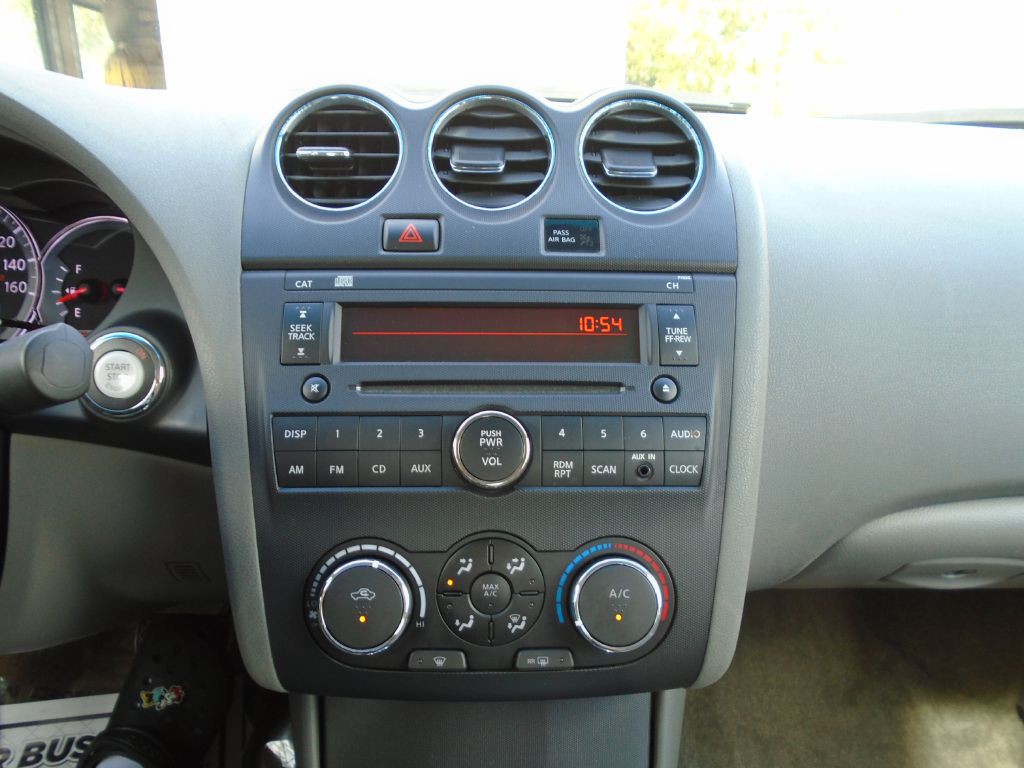 2012 Nissan Altima Image 19