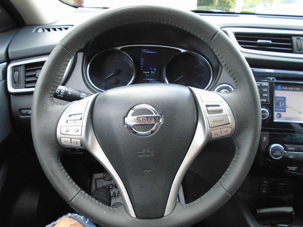 2015 Nissan Rogue Image 17