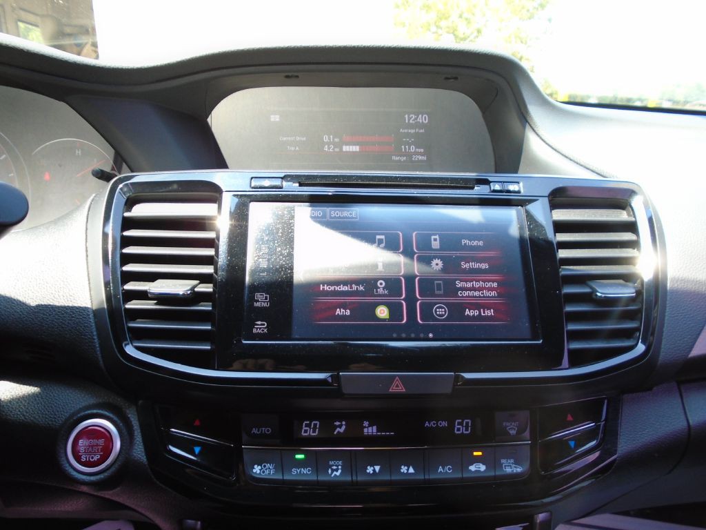 2016 Honda Accord Image 15