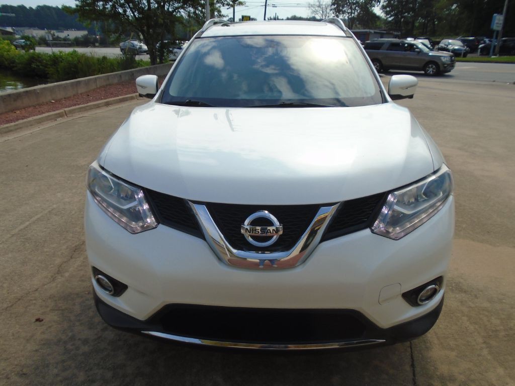 2015 Nissan Rogue Image 1