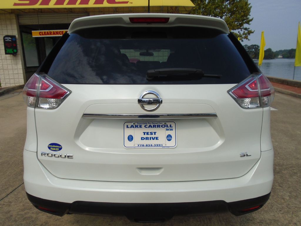 2015 Nissan Rogue Image 2