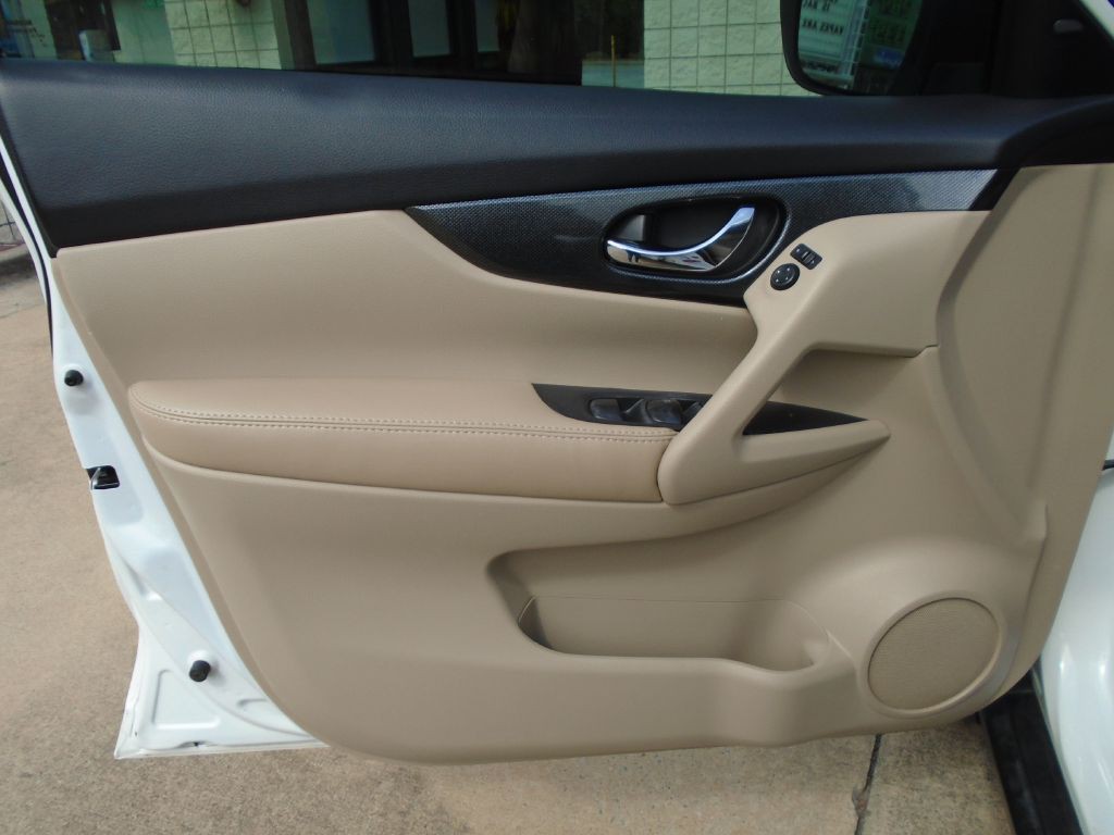 2015 Nissan Rogue Image 7