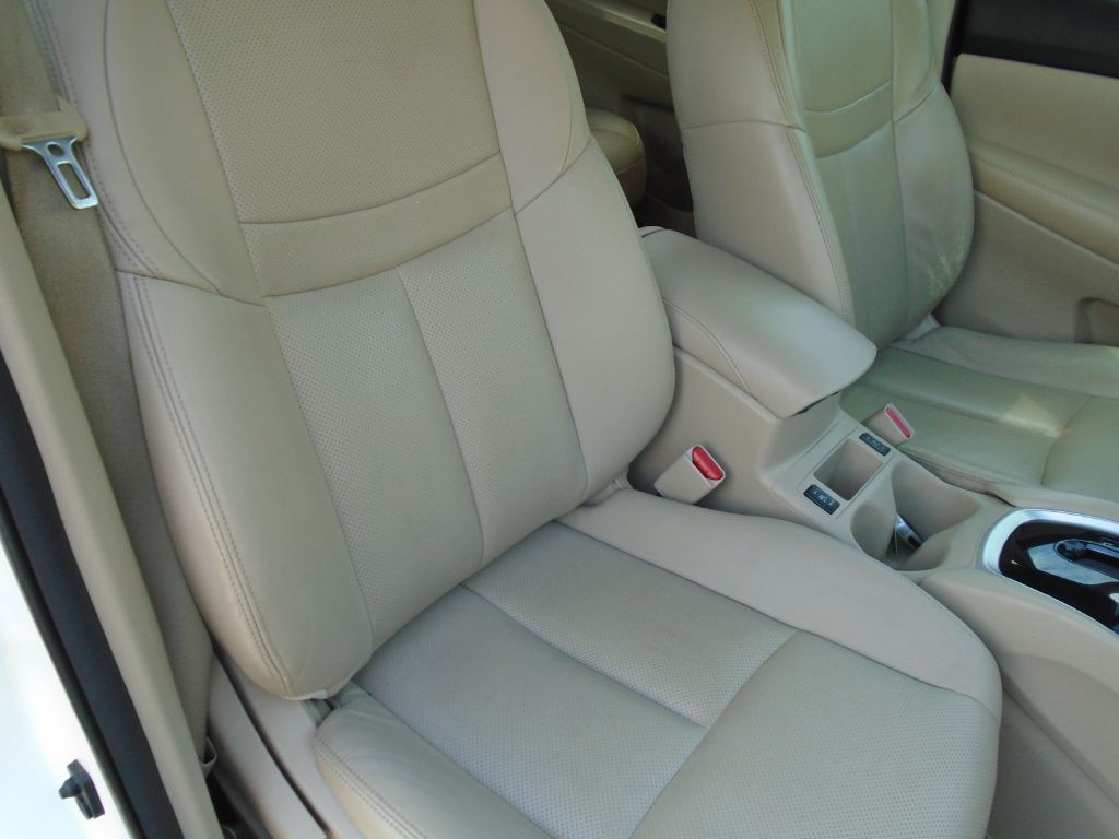 2015 Nissan Rogue Image 12