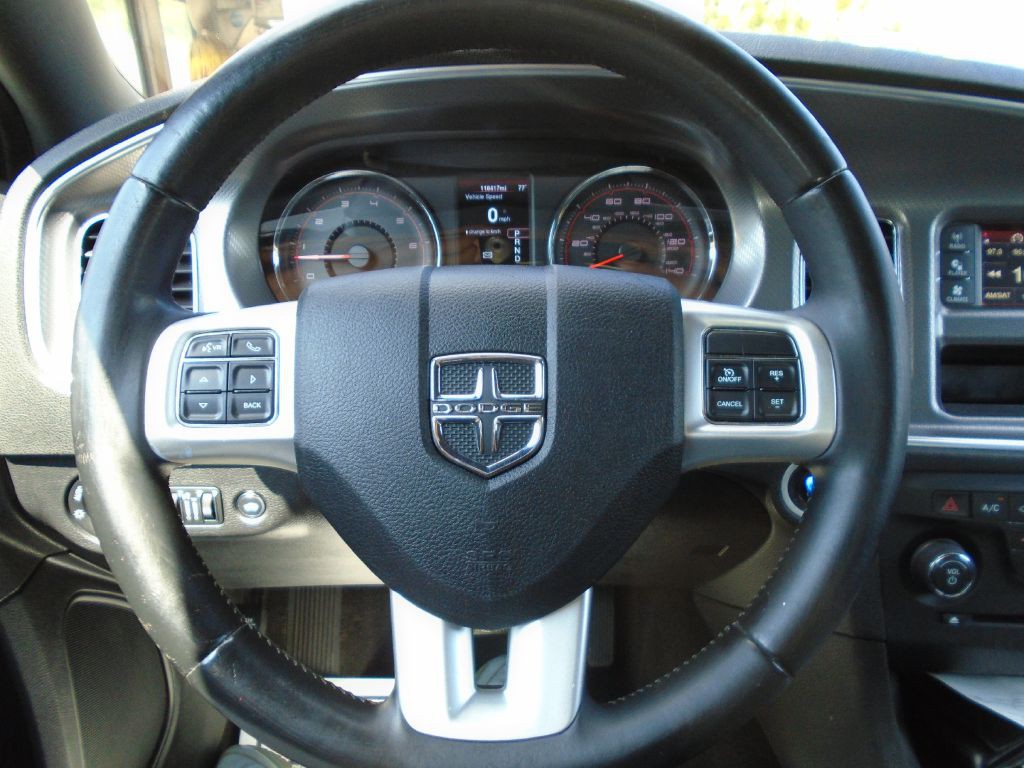 2013 Dodge Charger Image 18