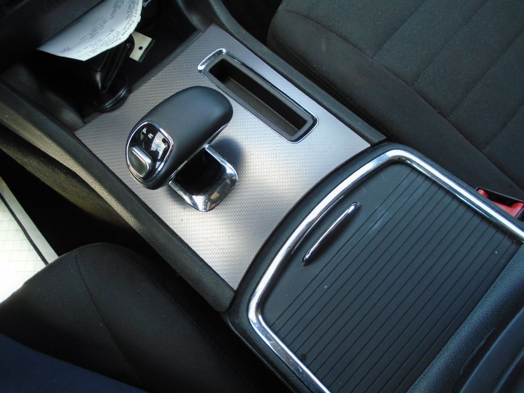 2013 Dodge Charger Image 20
