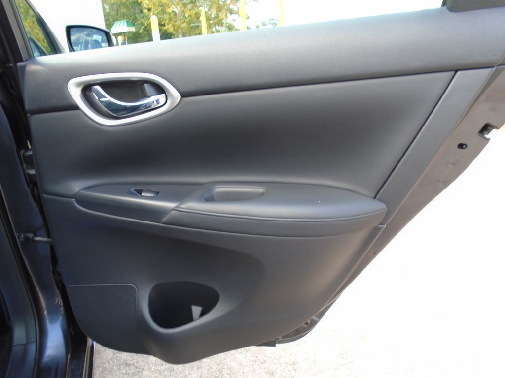 2013 Nissan Sentra Image 9