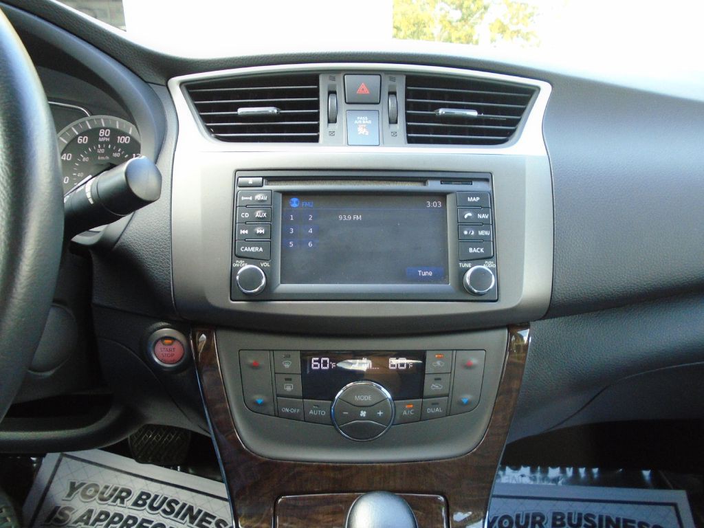 2013 Nissan Sentra Image 18