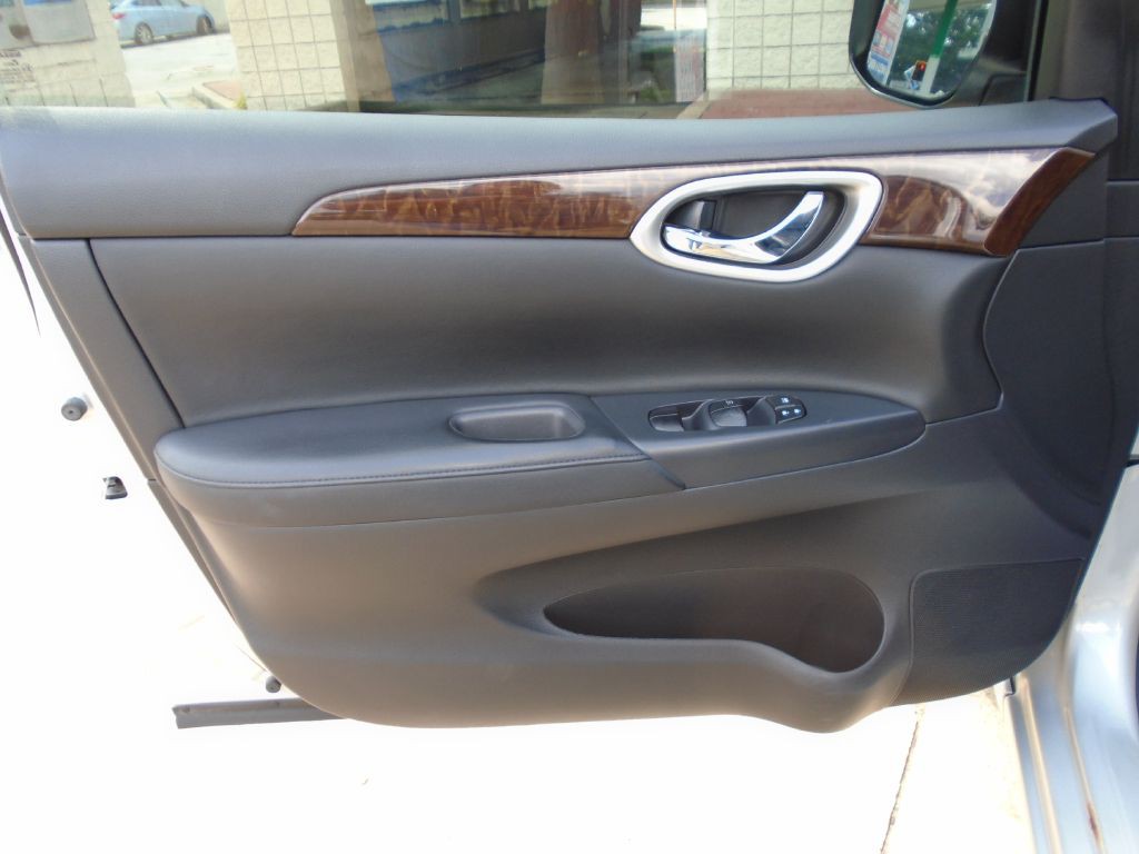 2013 Nissan Sentra Image 7