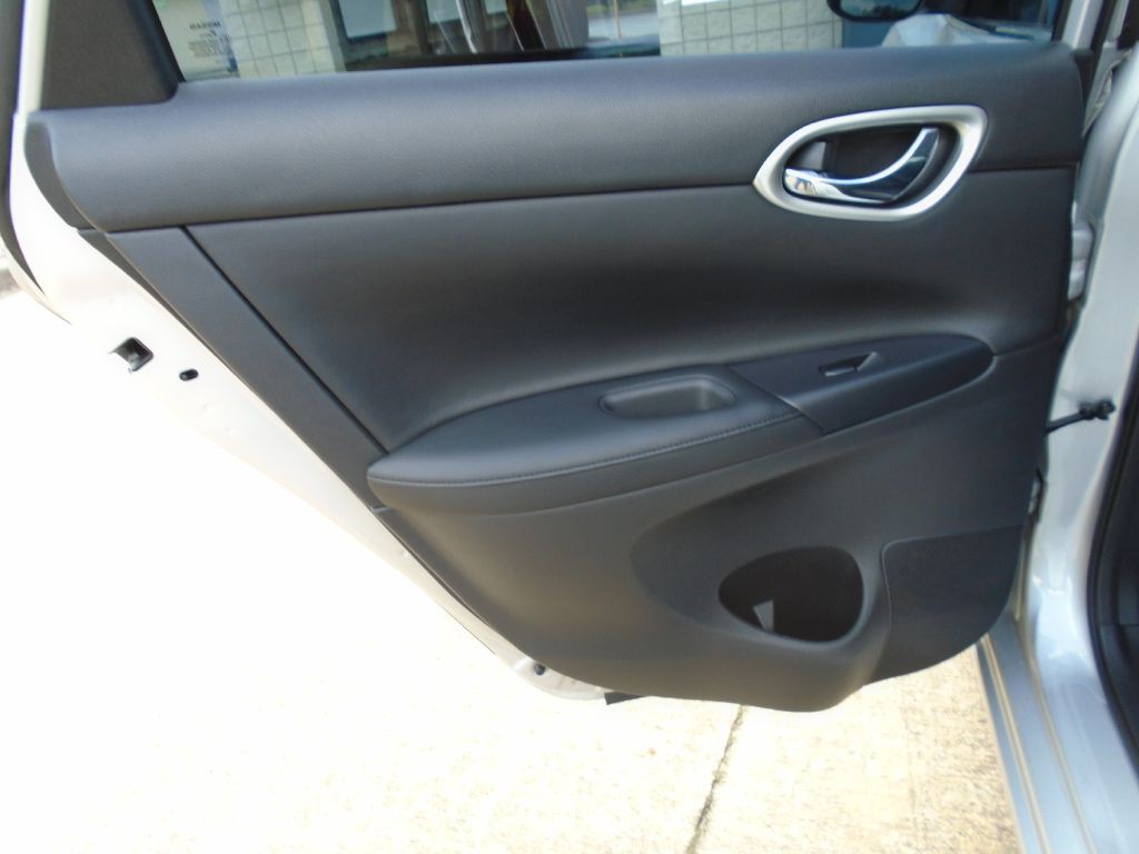2013 Nissan Sentra Image 10