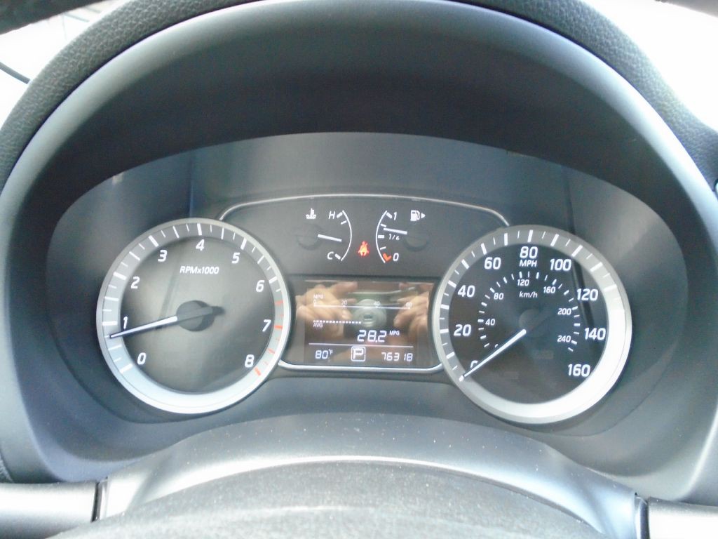 2013 Nissan Sentra Image 12