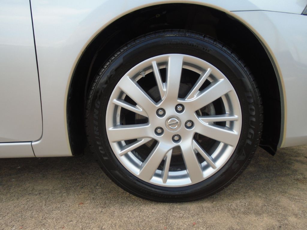 2013 Nissan Sentra Image 20