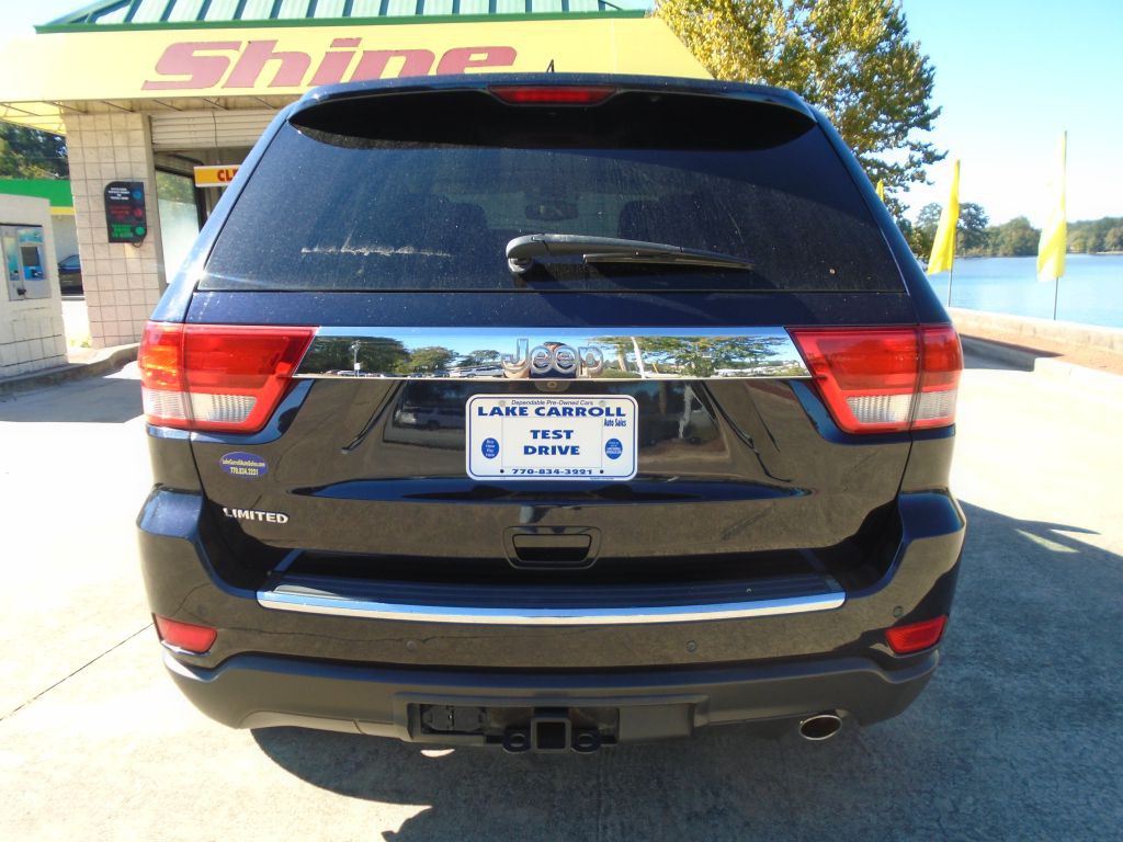 2011 Jeep Grand Cherokee Image 2