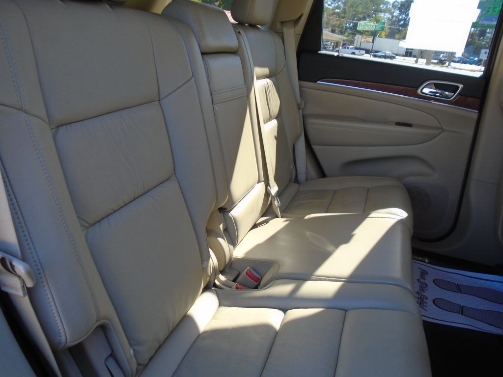 2011 Jeep Grand Cherokee Image 13
