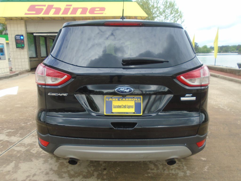 2016 Ford Escape Image 2