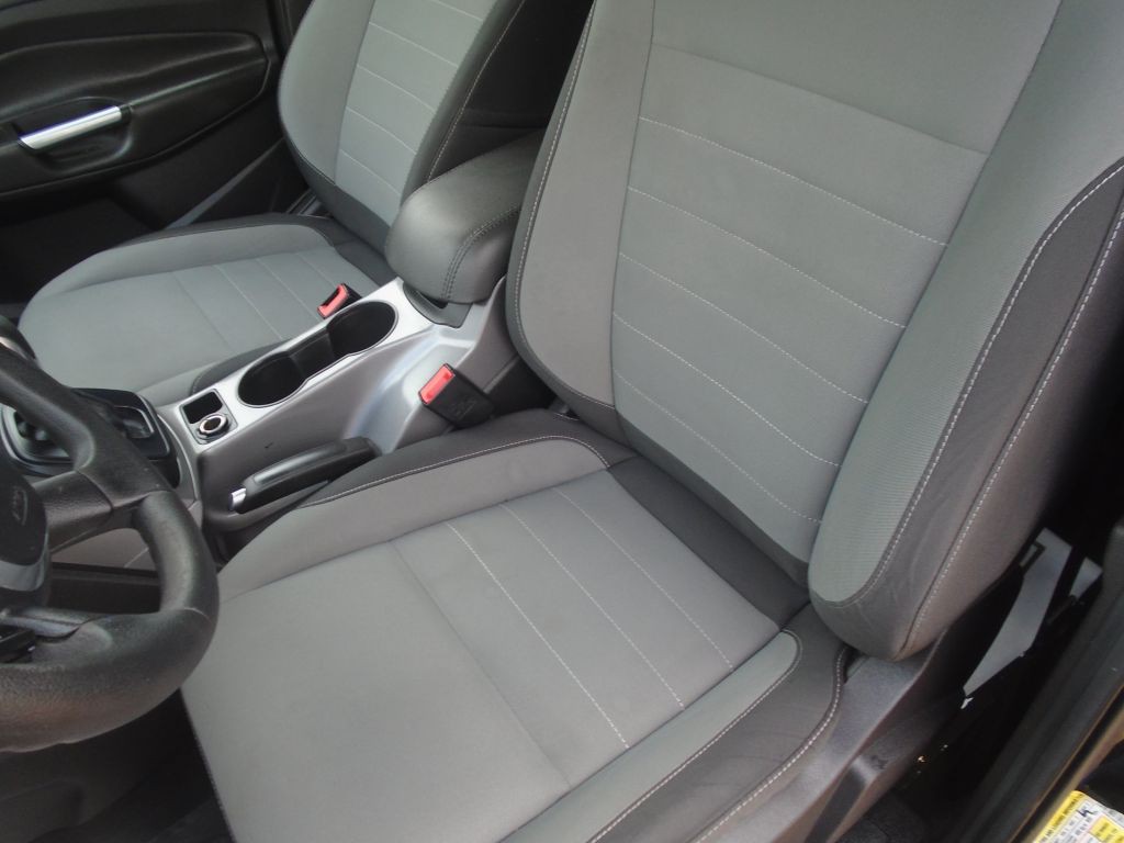 2016 Ford Escape Image 11