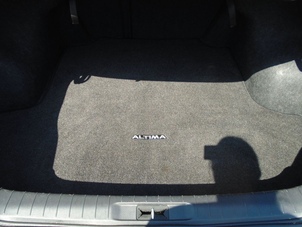2016 Nissan Altima Image 23