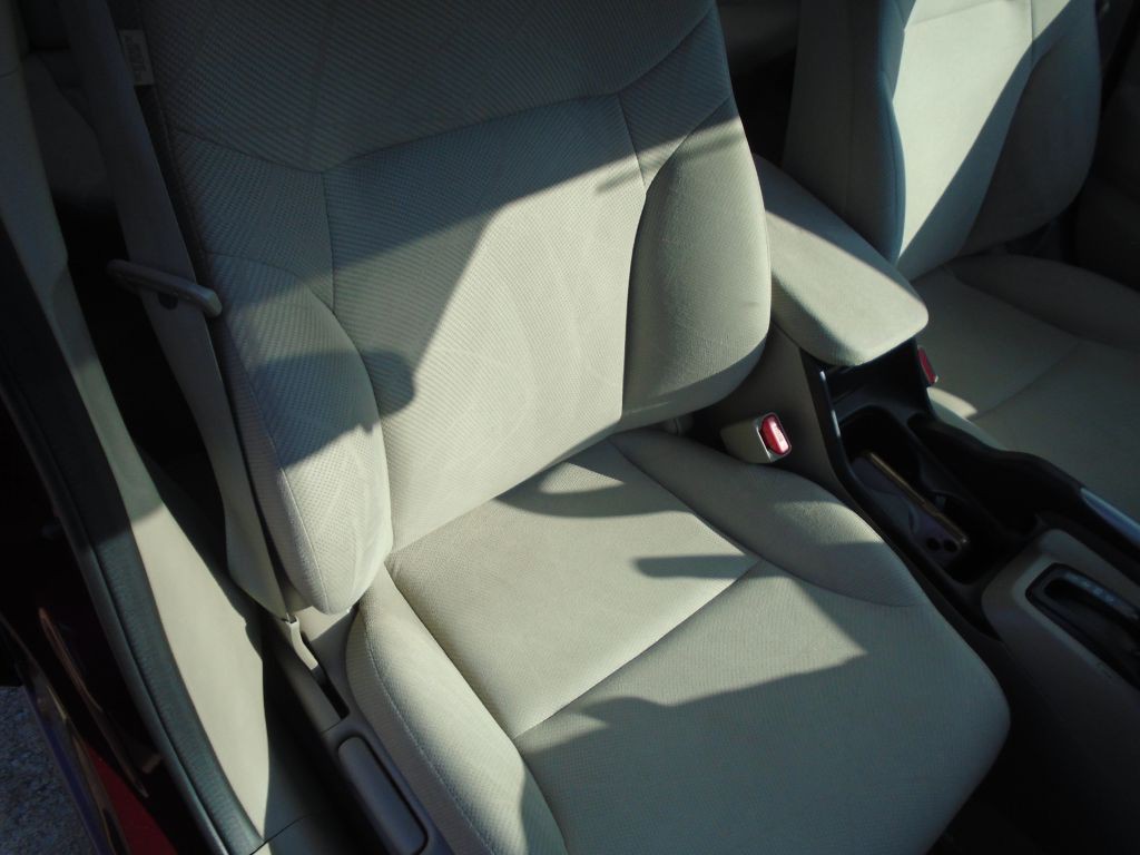 2012 Honda Civic Image 12