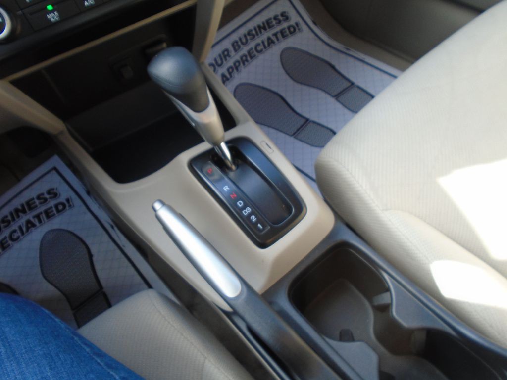2012 Honda Civic Image 20