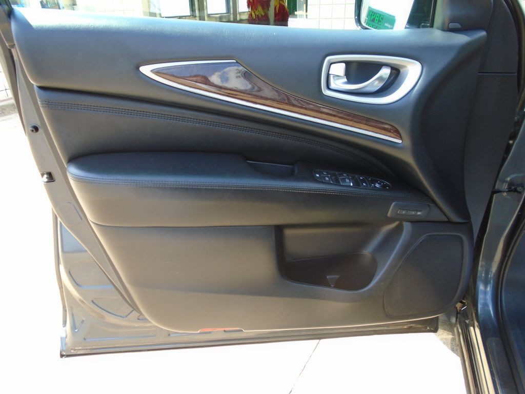 2013 INFINITI JX35 Image 7