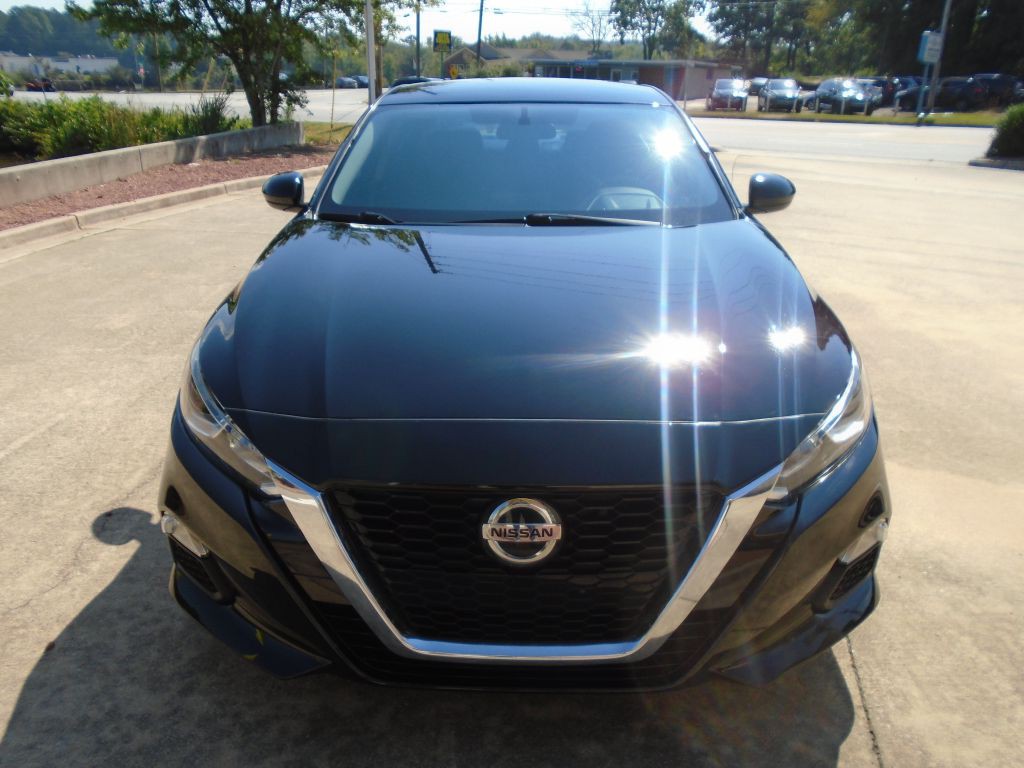 2020 Nissan Altima Image 1