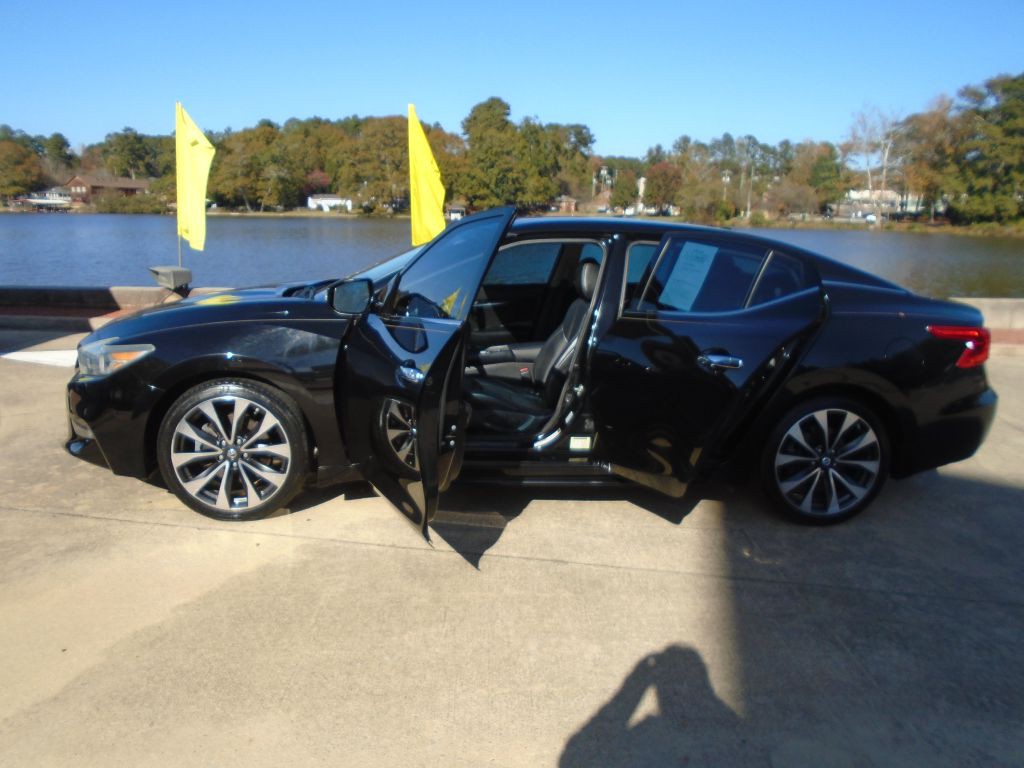 2016 Nissan Maxima Image 6