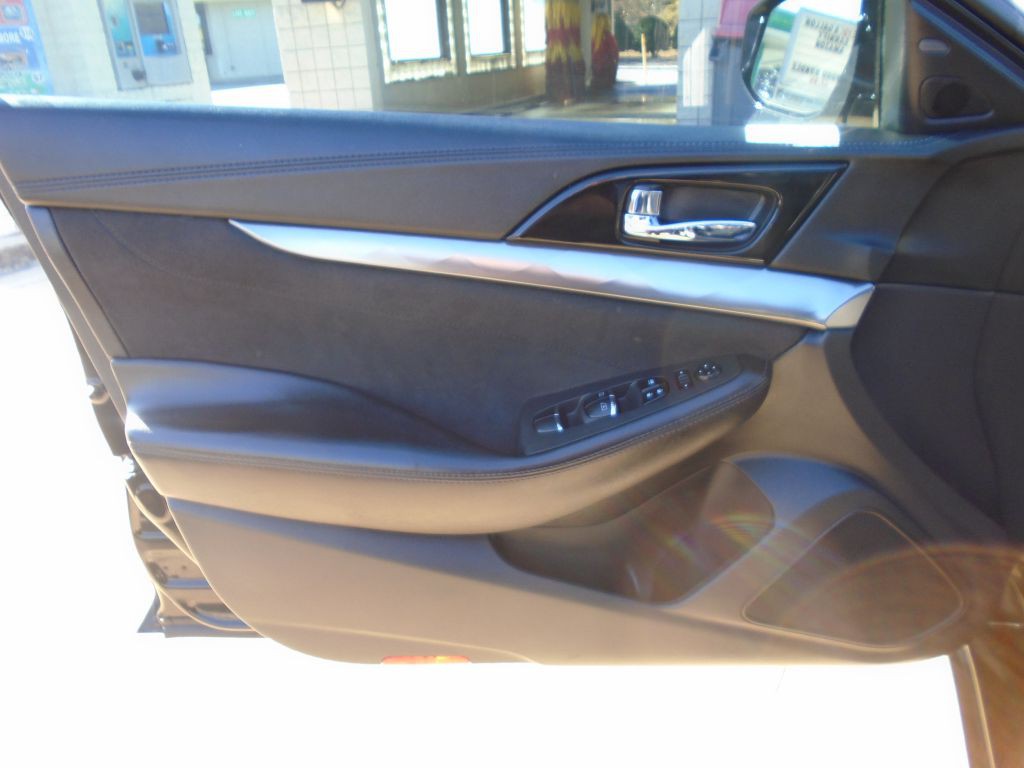 2016 Nissan Maxima Image 7