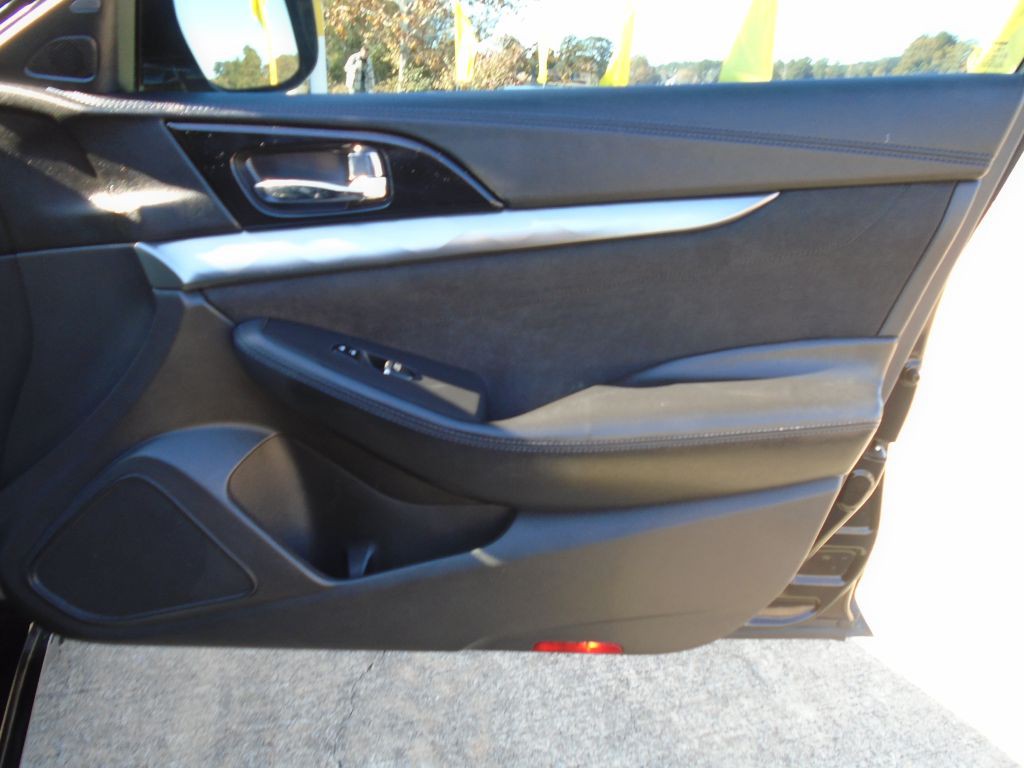 2016 Nissan Maxima Image 8