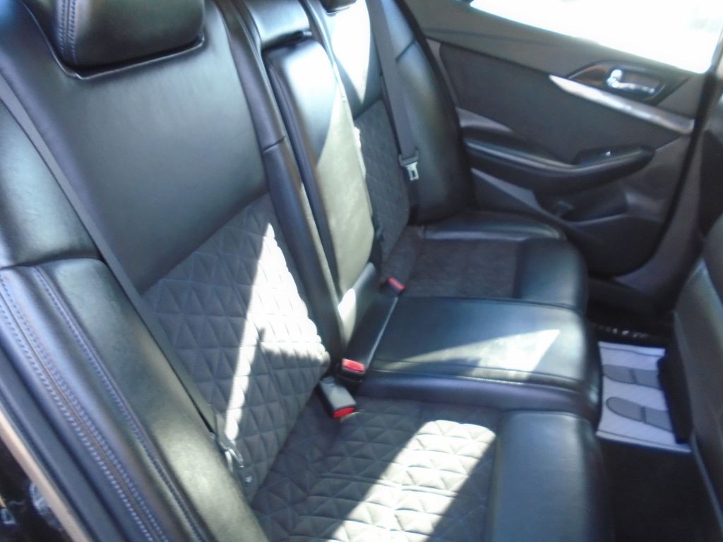 2016 Nissan Maxima Image 13