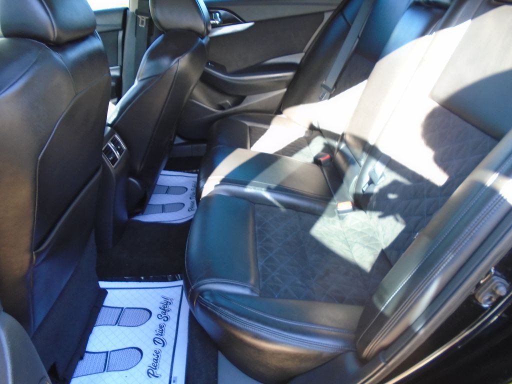 2016 Nissan Maxima Image 14