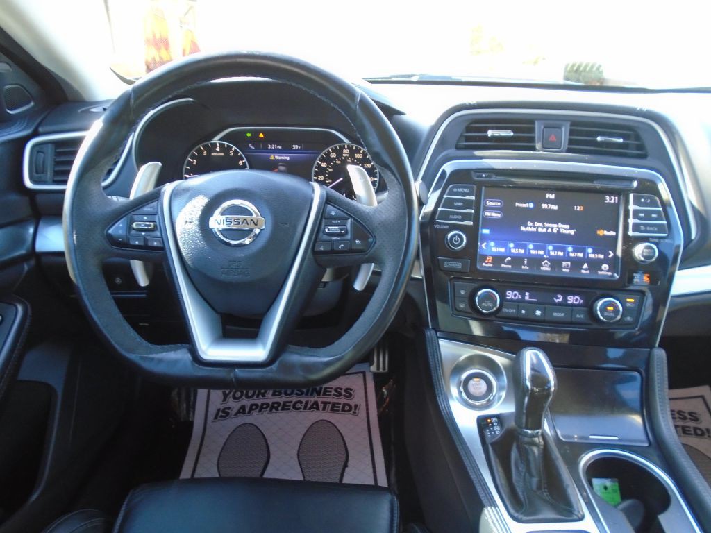 2016 Nissan Maxima Image 15