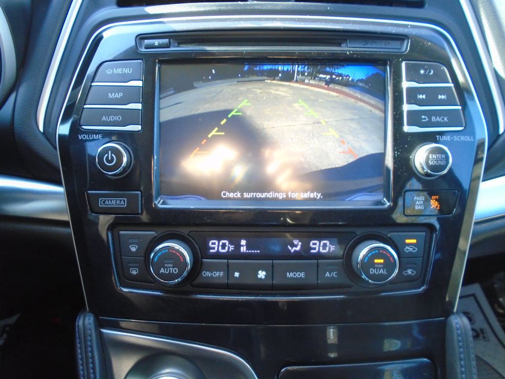 2016 Nissan Maxima Image 20