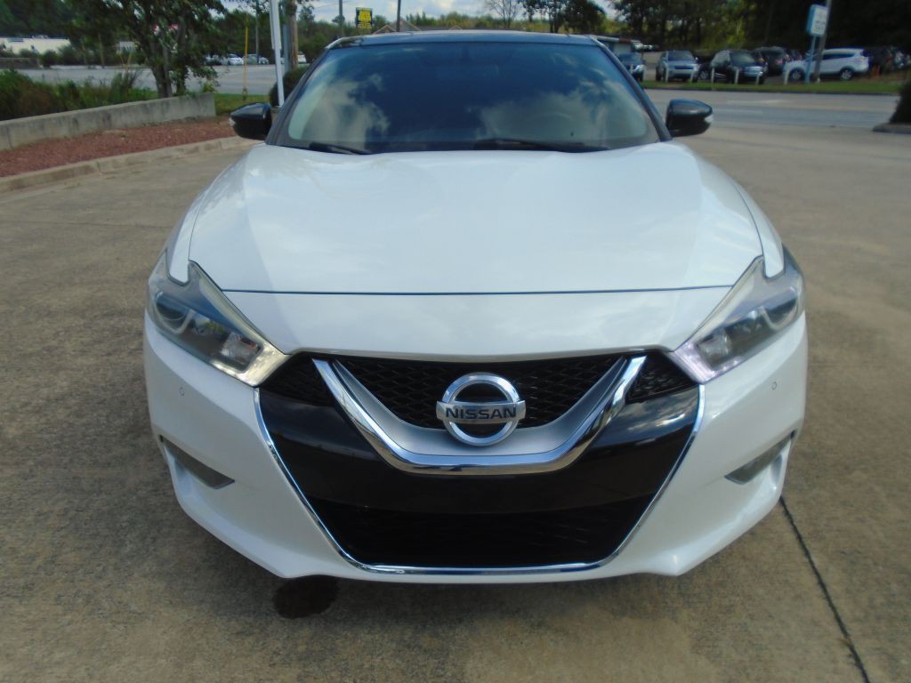 2016 Nissan Maxima Image 1